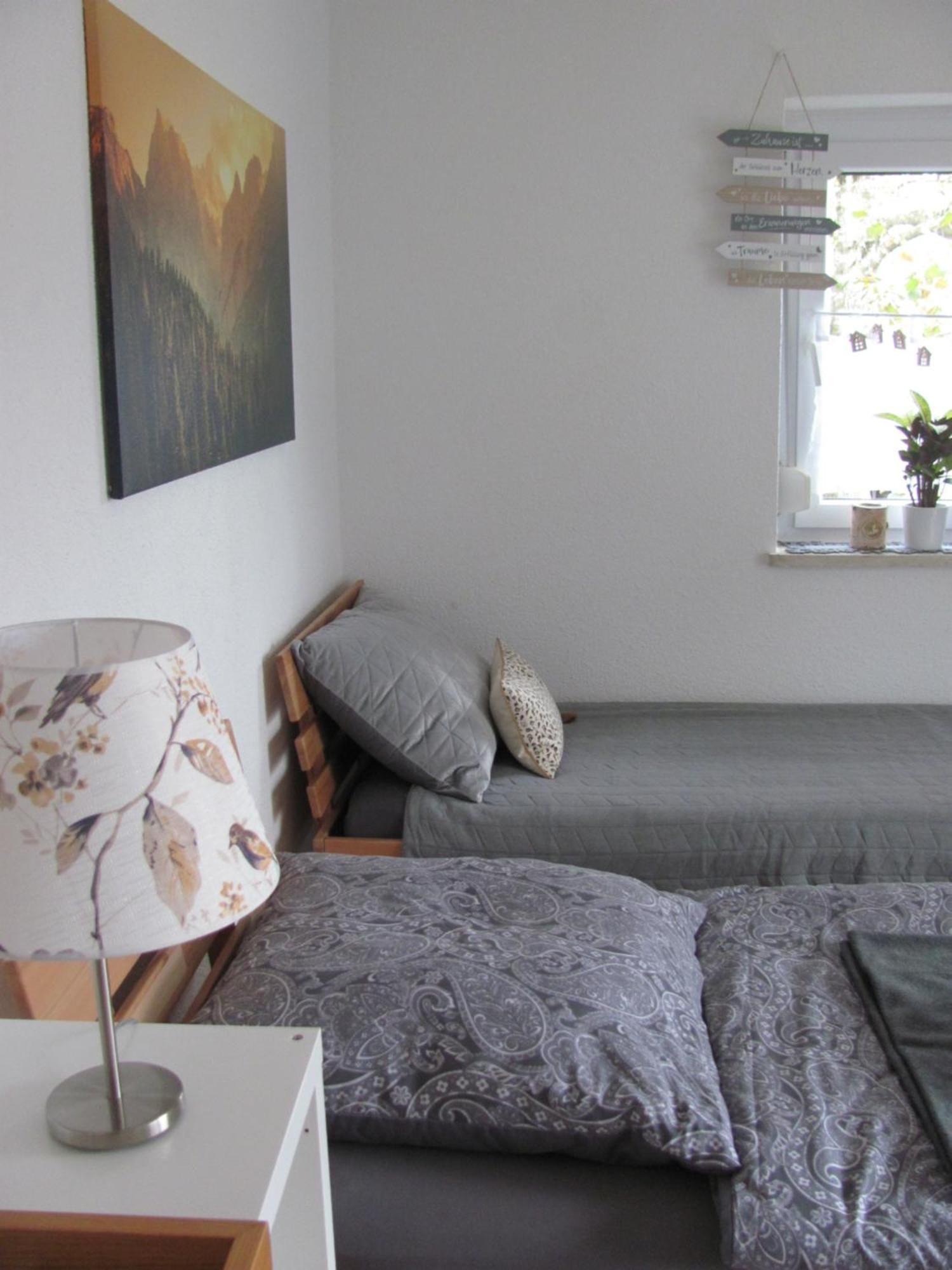 #1Gemuetliches Ruhiges Sonniges Balkonzimmer Mit Gemeinschaftsbad W-Lan Airport Nah Late Night Check In Haus Nr 9,5 Trunkelsberg Exterior foto