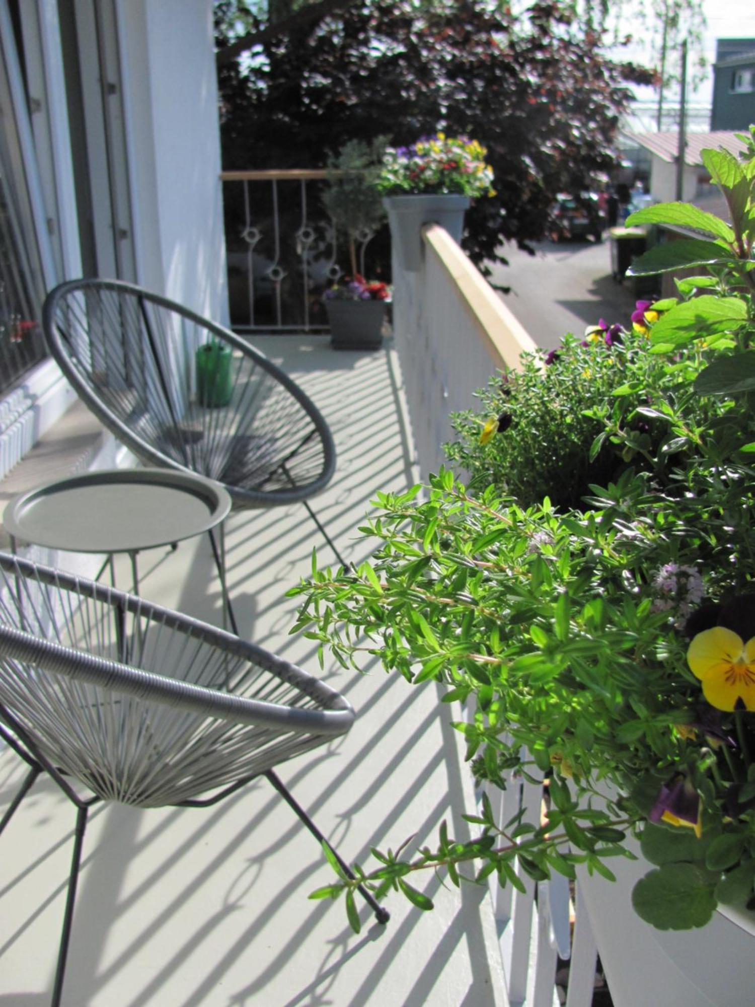 #1Gemuetliches Ruhiges Sonniges Balkonzimmer Mit Gemeinschaftsbad W-Lan Airport Nah Late Night Check In Haus Nr 9,5 Trunkelsberg Exterior foto